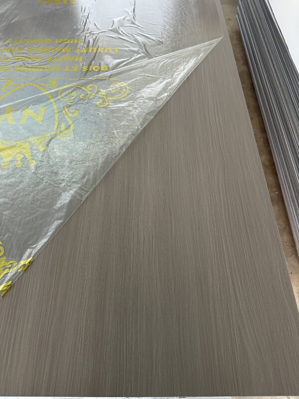 Chipboard P17 122x280cm 5 mm thickness
